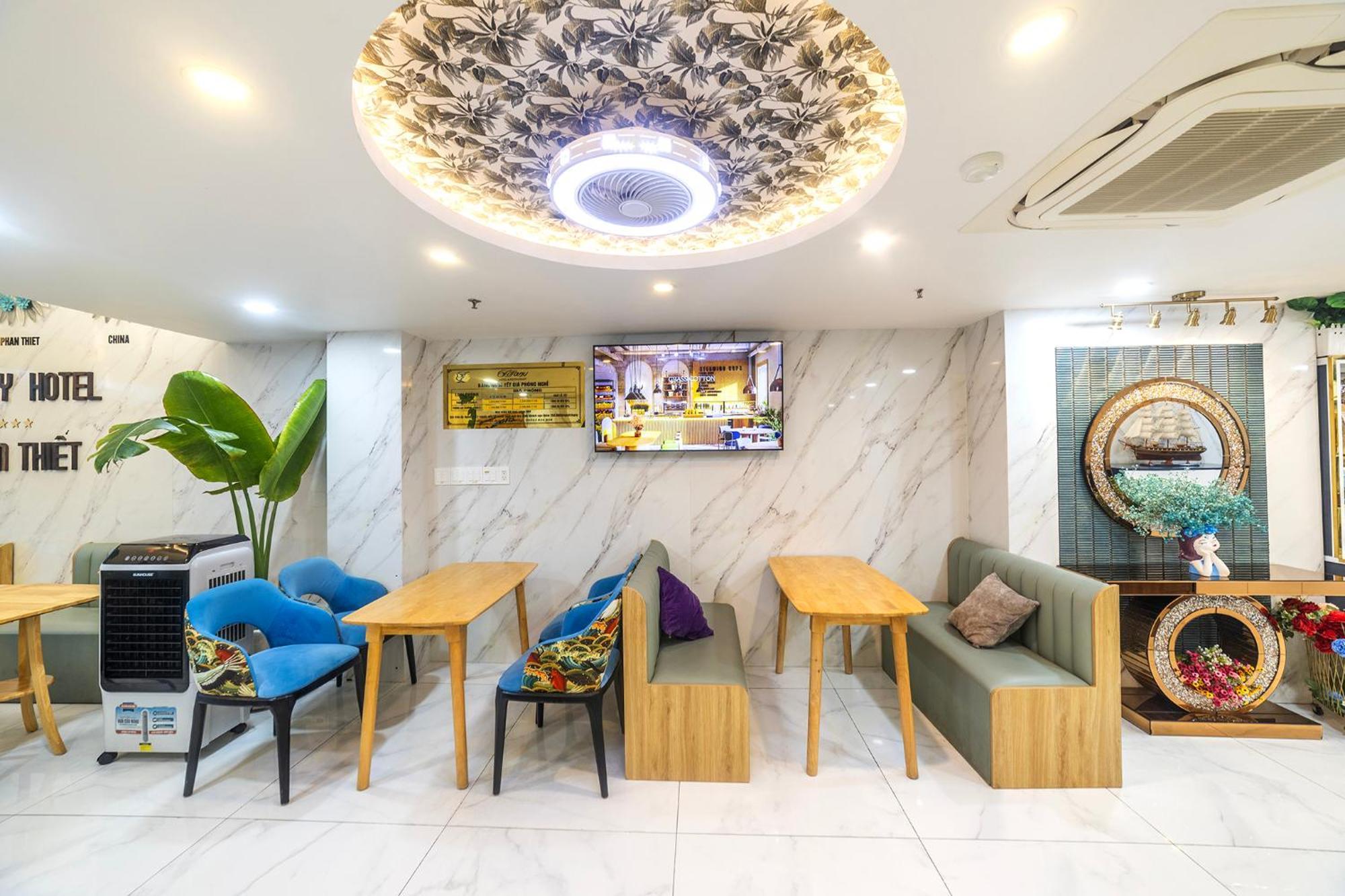 Tiffany Hotel & Restaurant Παν Θιέτ Εξωτερικό φωτογραφία